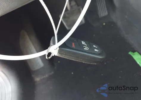 2015 Jeep Cherokee Latitude z USA, uszkodzony, nr VIN 1C4PJMCB4FW682306